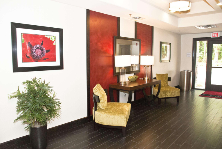 Public Area 2, Hampton Inn Maumelle, Pulaski