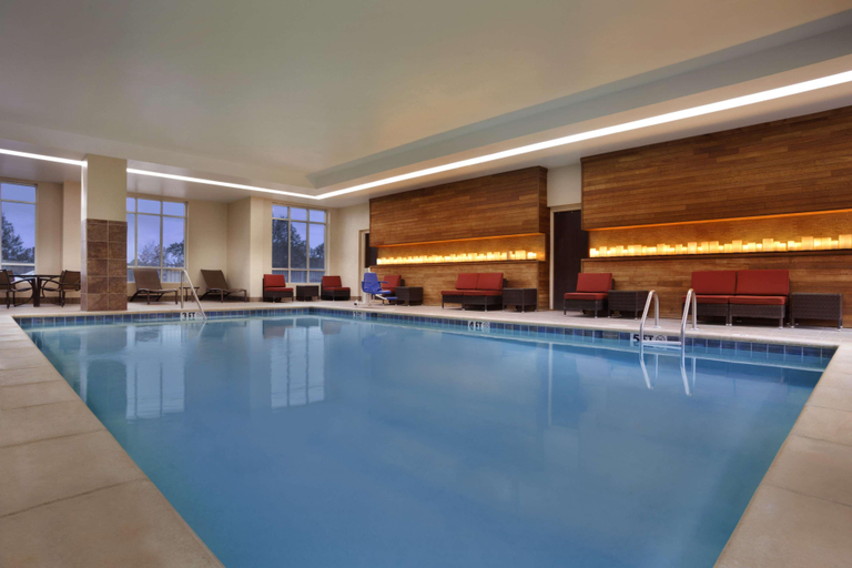 Sport & Beauty 2, Embassy Suites by Hilton Jackson North Ridgeland, Madison