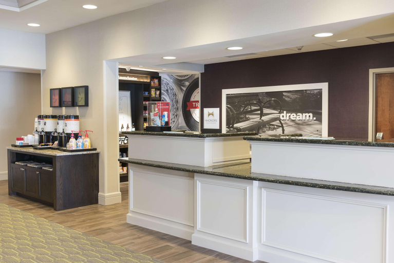 Public Area 2, Hampton Inn & Suites Hartford-Manchester, Hartford
