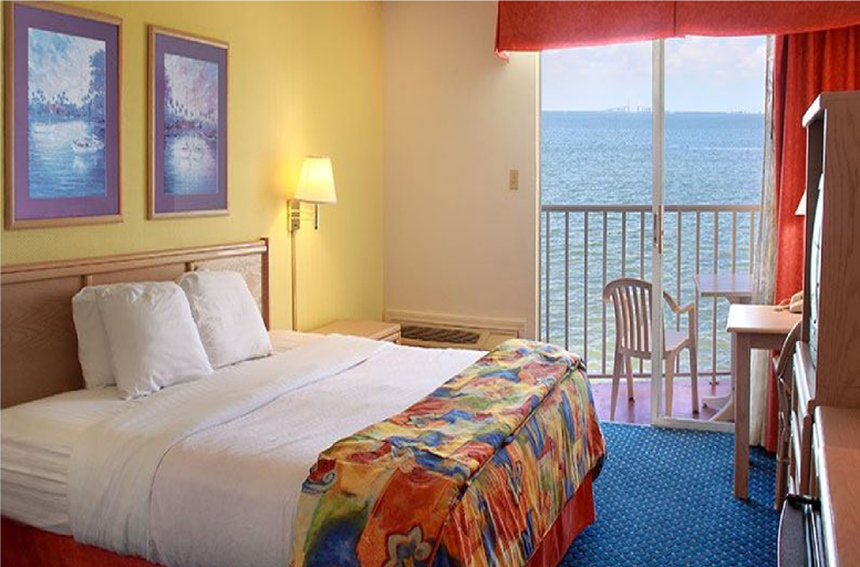 Bedroom, SkyBeach Hotel and Marina, Pinellas