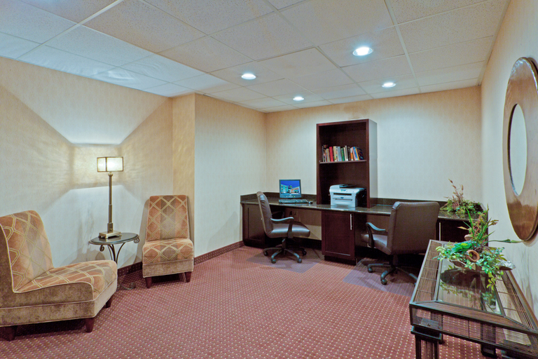Public Area 3, Holiday Inn Express & Suites ASHTABULA-GENEVA by IHG, Ashtabula