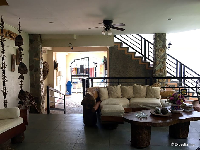 Public Area 2, Balaibinda Lodge, Coron