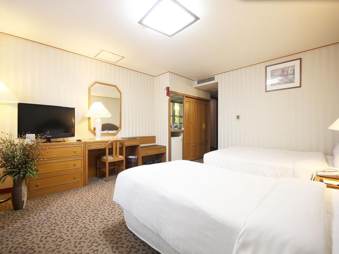 Bedroom 3, Rex Seoul, Jung