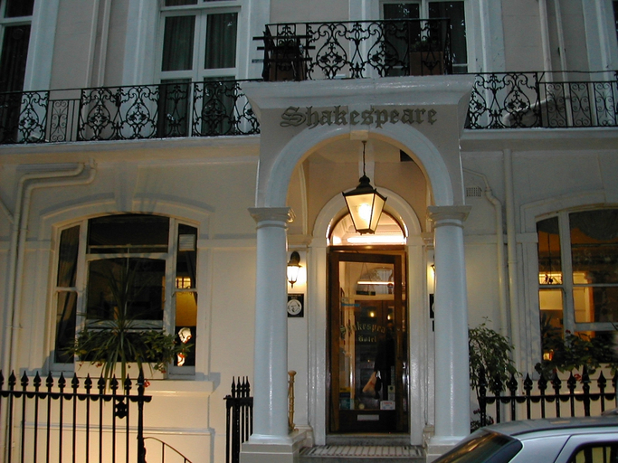 Others, The Shakespeare - London, London