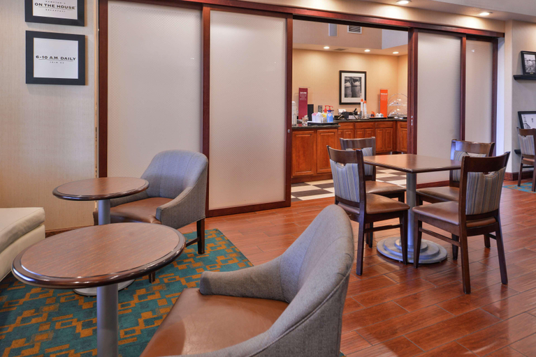 Public Area 2, Hampton Inn & Suites Woodland-Sacramento Area, Yolo