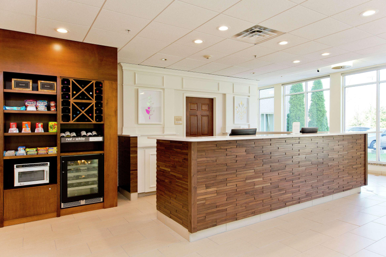 Public Area 2, Hilton Garden Inn Winchester, Winchester