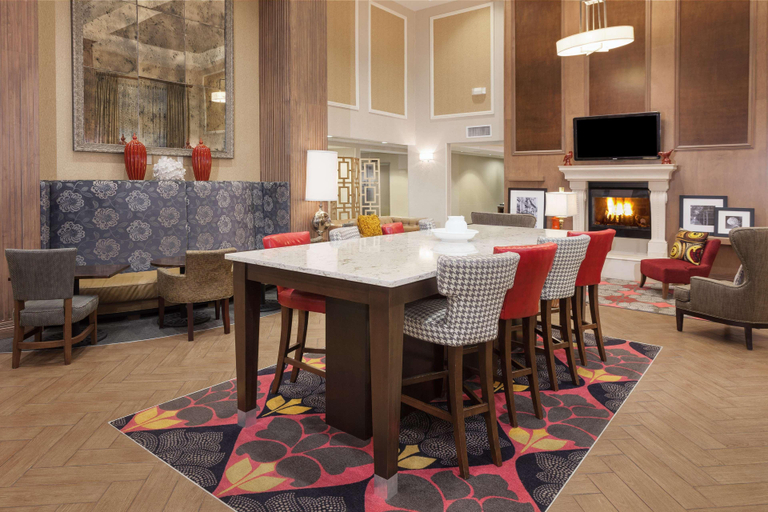Public Area 2, Hampton Inn & Suites Munster, Lake