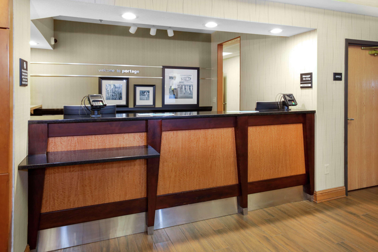 Public Area 2, Hampton Inn Portage, Porter