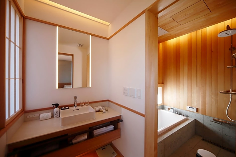 Bathroom 5, Aoi Philosophers Path Villa, Kyoto