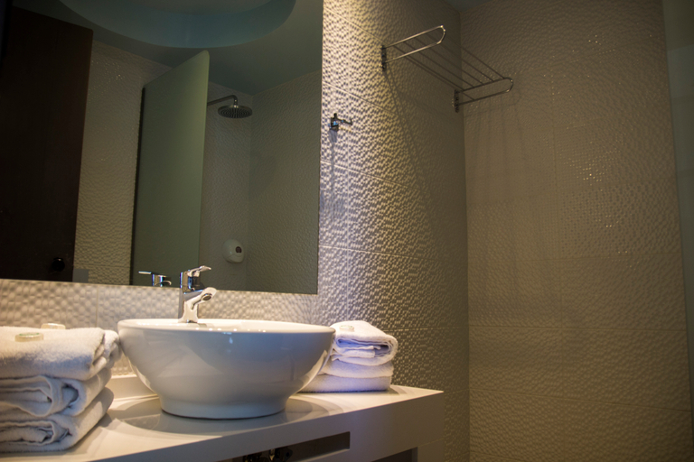Bathroom 5, Star Beach Village & Waterpark, Crete