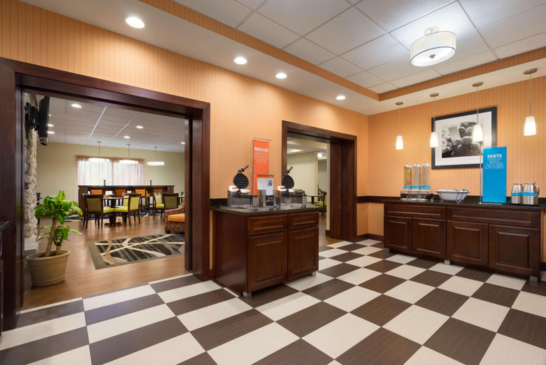 Public Area 2, Hampton Inn Lehighton-Jim Thorpe, Carbon