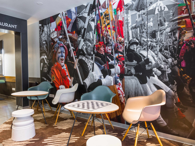 Public Area, ibis Dunkerque Centre, Nord
