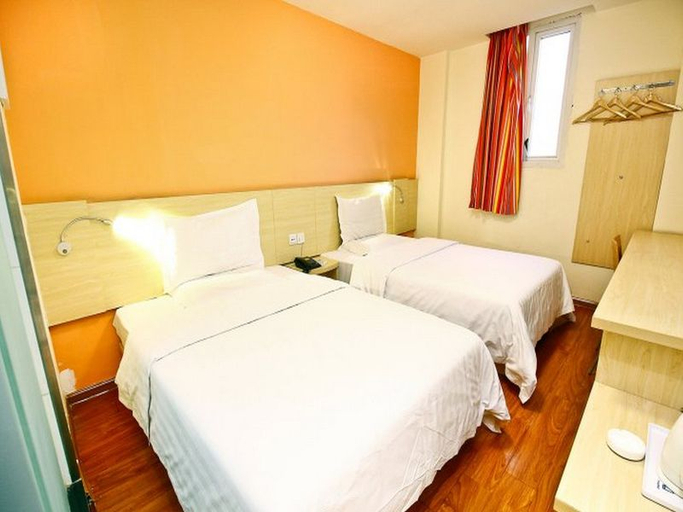 Bedroom, 7 Days Inn Xi'an High-Tech Electronic City College of Arts and Sciences, Xi'an