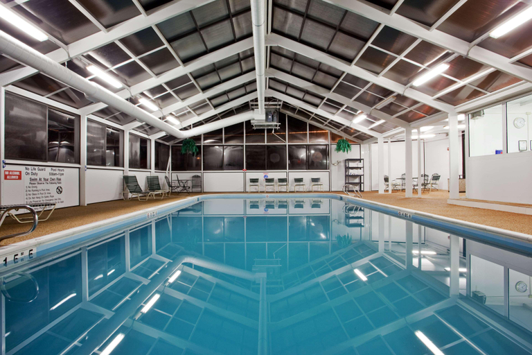 Sport & Beauty 2, DoubleTree By Hilton Richmond-Midlothian, Chesterfield