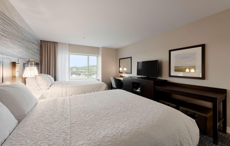 Bedroom 3, Hampton Inn & Suites Quebec City/ Saint-Romuald, Les Chutes-de-la-Chaudière