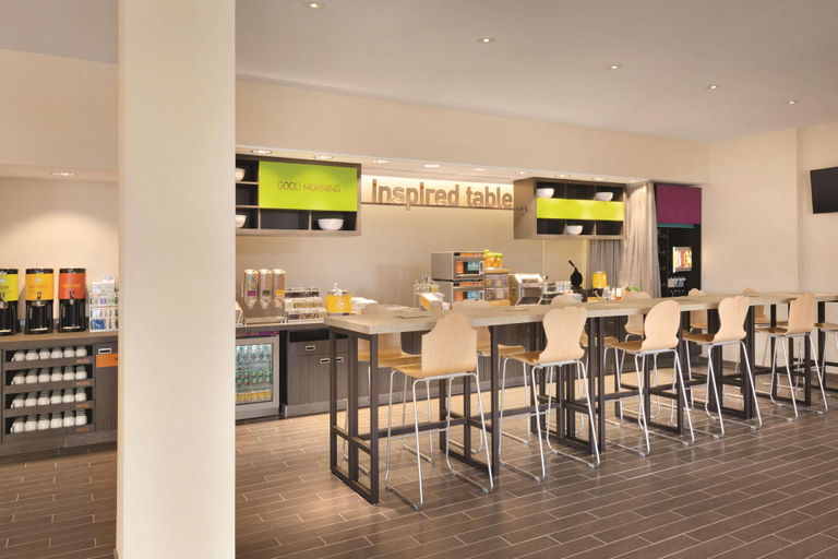 Food & Drinks 5, Home2 Suites by Hilton Phoenix/Tempe, Maricopa