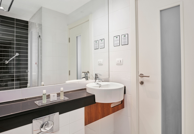 Bathroom 4, Nobel Palace, Belgrade