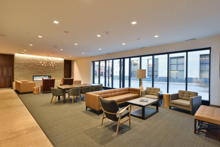 Public Area 3, The Lismore Eau Claire - a DoubleTree by Hilton, Eau Claire