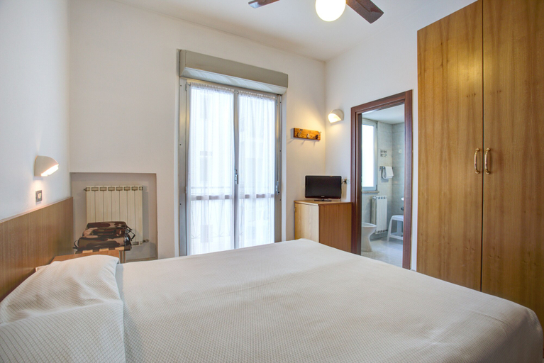 Bedroom 2, Hotel Lungomare, Ravenna