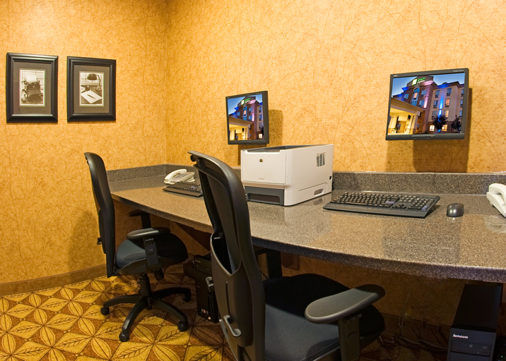 Holiday Inn Express GRANDE PRAIRIE, Division No. 19