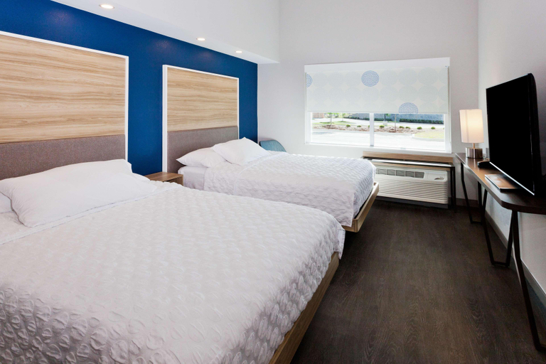 Bedroom 3, Tru by Hilton Auburn, Lee