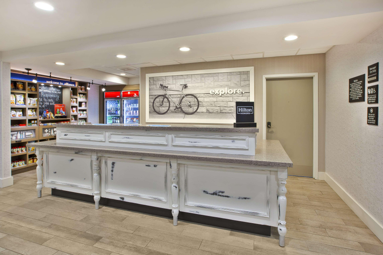 Public Area 3, Hampton Inn & Suites Alliance, Stark