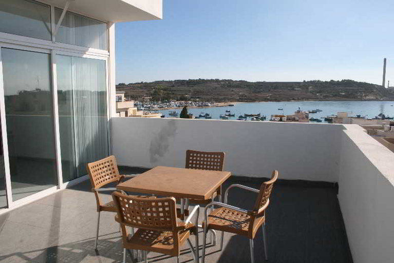 Others, Harbour Lodge Hotel