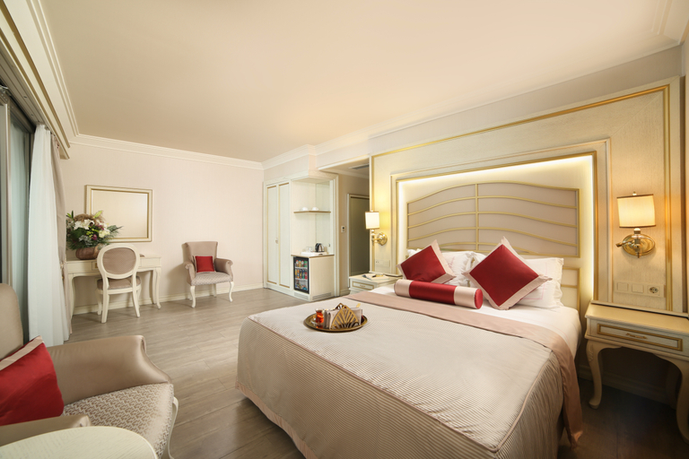 Bedroom 3, Halifaks Hotel, Şişli