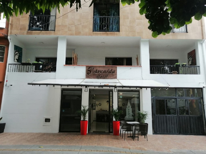 Exterior & Views 2, Quinta Avenida Medellin, Medellín