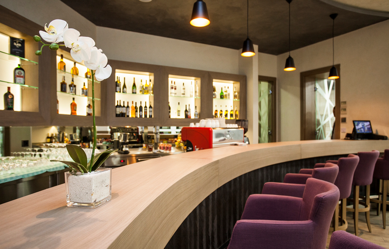 Food & Drinks 5, Atera Business Suites, Belgrade