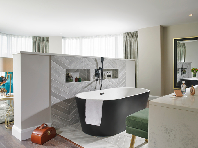 Bathroom, Fairways Hotel Dundalk