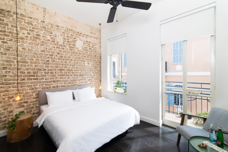 Bedroom 3, Oliver