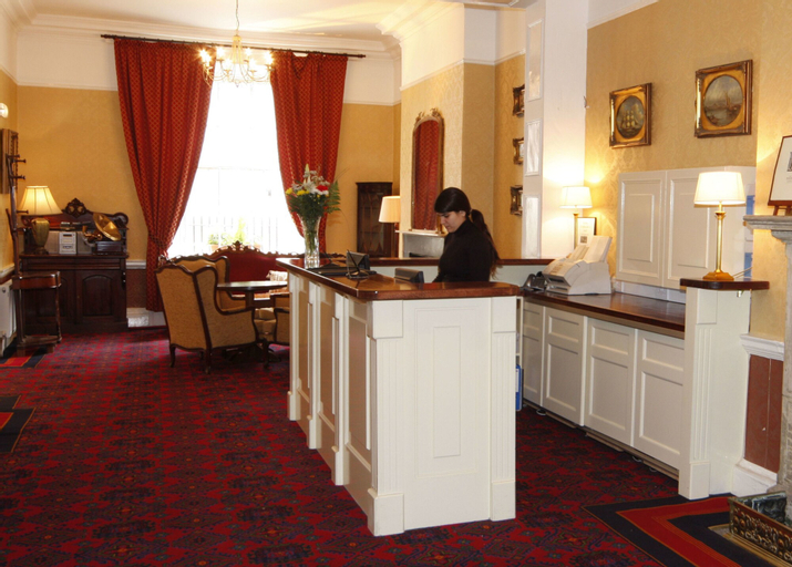 Castle Hotel,