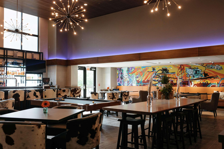 Food & Drinks 5, Revel Hotel Des Moines Urbandale, Tapestry Collect, Polk
