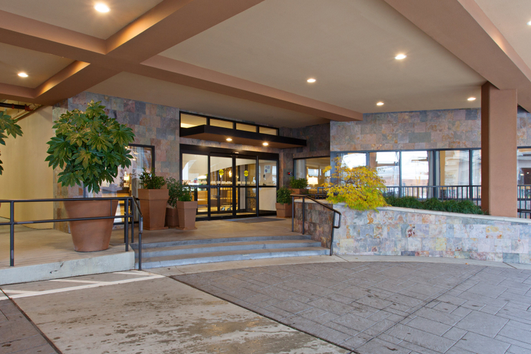 Exterior & Views 2, Hilton Garden Inn Tacoma Downtown, Pierce