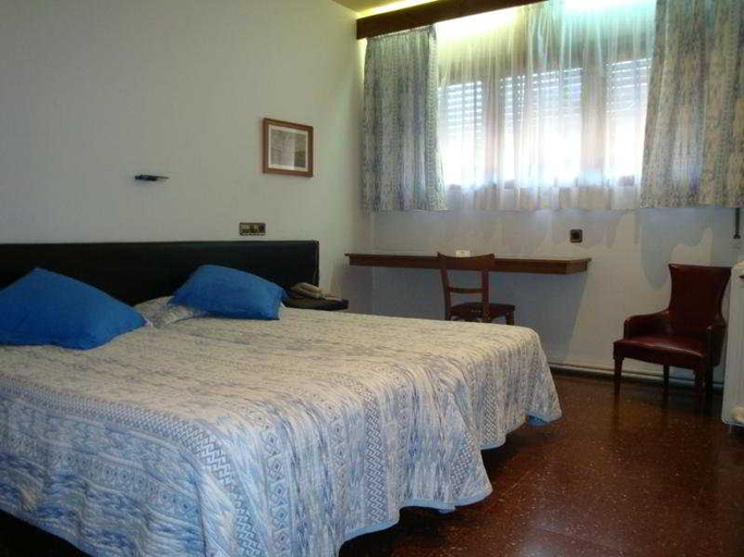 Bedroom, Solana del Ter , Girona