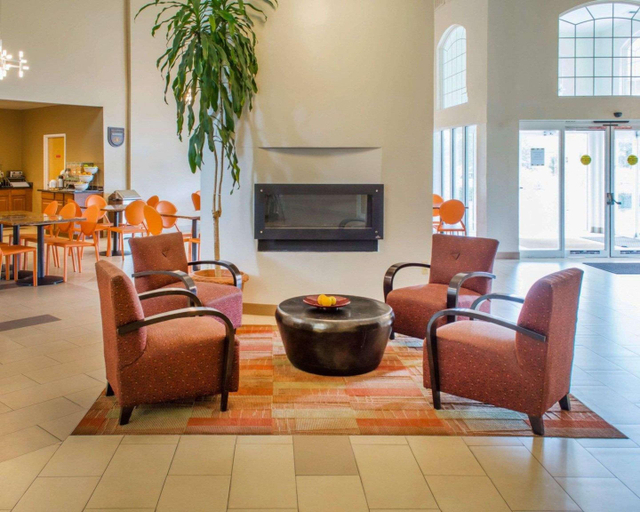Public Area 3, Spark by Hilton Waldorf, Charles