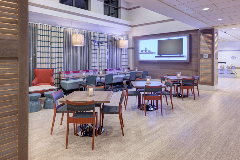 Public Area 2, Hampton Inn & Suites Carolina Beach Oceanfront, New Hanover