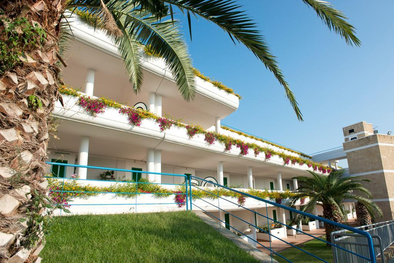 Public Area 3, Cala Corvino Hotel Resort, Bari