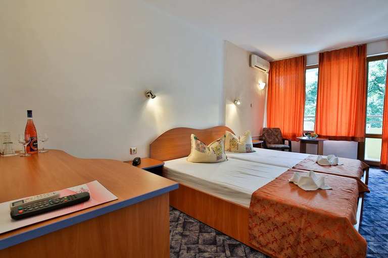 Bedroom 4, Kamchia Park Hotel, Varna