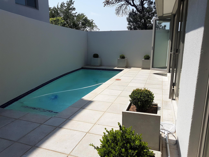 Sandton Executive Suites on Daisy, City of Johannesburg