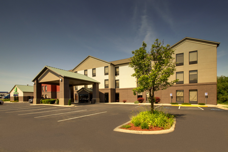 Exterior & Views 5, Holiday Inn Express & Suites LEBANON, Laclede