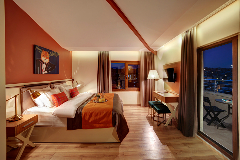 Bedroom 4, The Fox Hotel, Beyoğlu