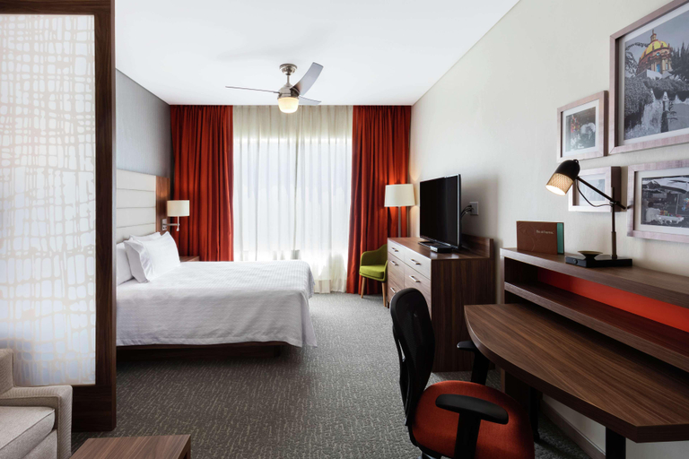 Bedroom 3, Homewood Suites by Hilton Silao Airport, Silao