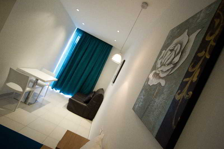 Bedroom 5, Harbour Lodge Hotel