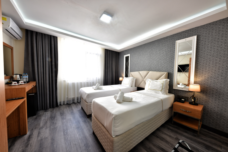 Bedroom 2, Almina Inn Hotel, Fatih