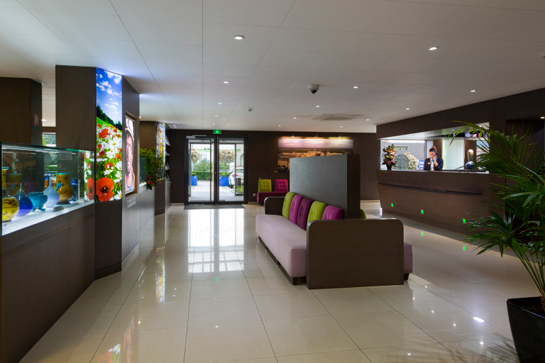 Public Area 2, B&B HOTEL Saint-Avold Nord, Moselle
