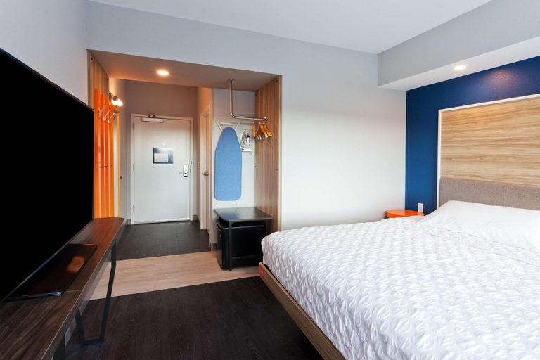 Bedroom 3, Tru by Hilton Auburn, Lee