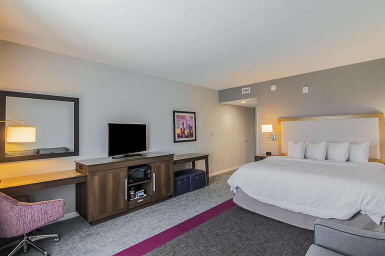 Bedroom 4, Hampton Inn & Suites Dallas/Richardson, Dallas