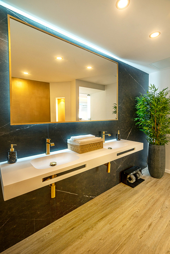 Bathroom, The Sky Hotel, Baleares
